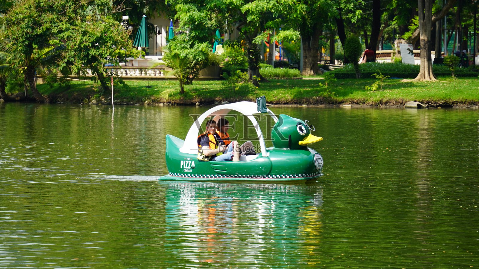 隆比尼公园照片摄影图片