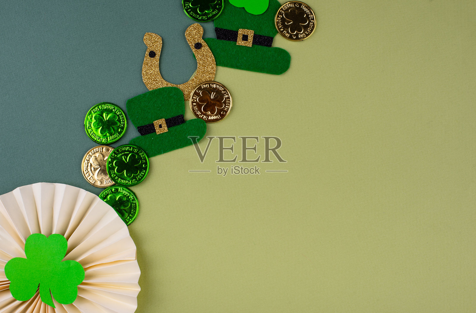 圣帕特里克节背景与三叶草照片摄影图片