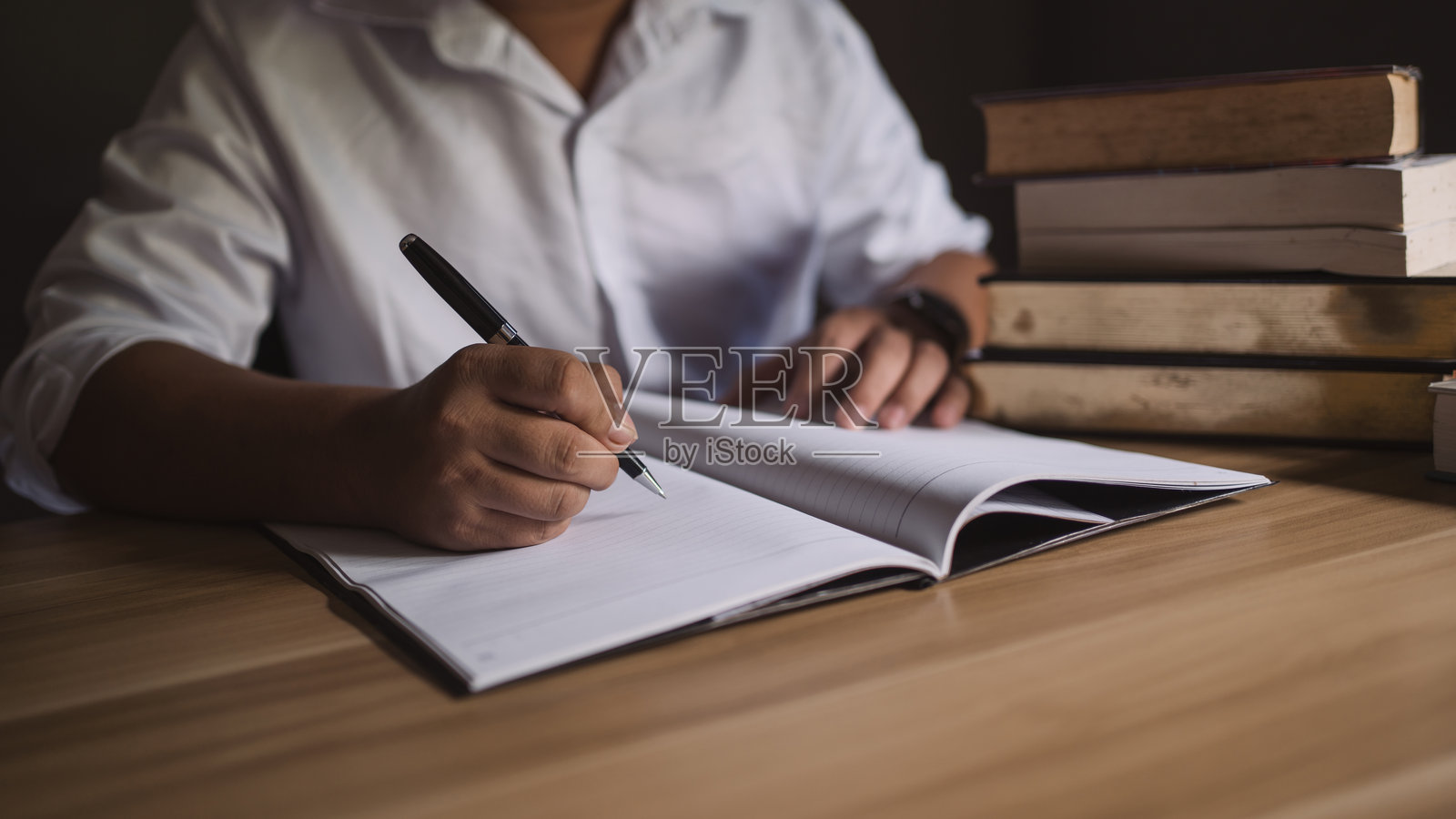 写作照片摄影图片