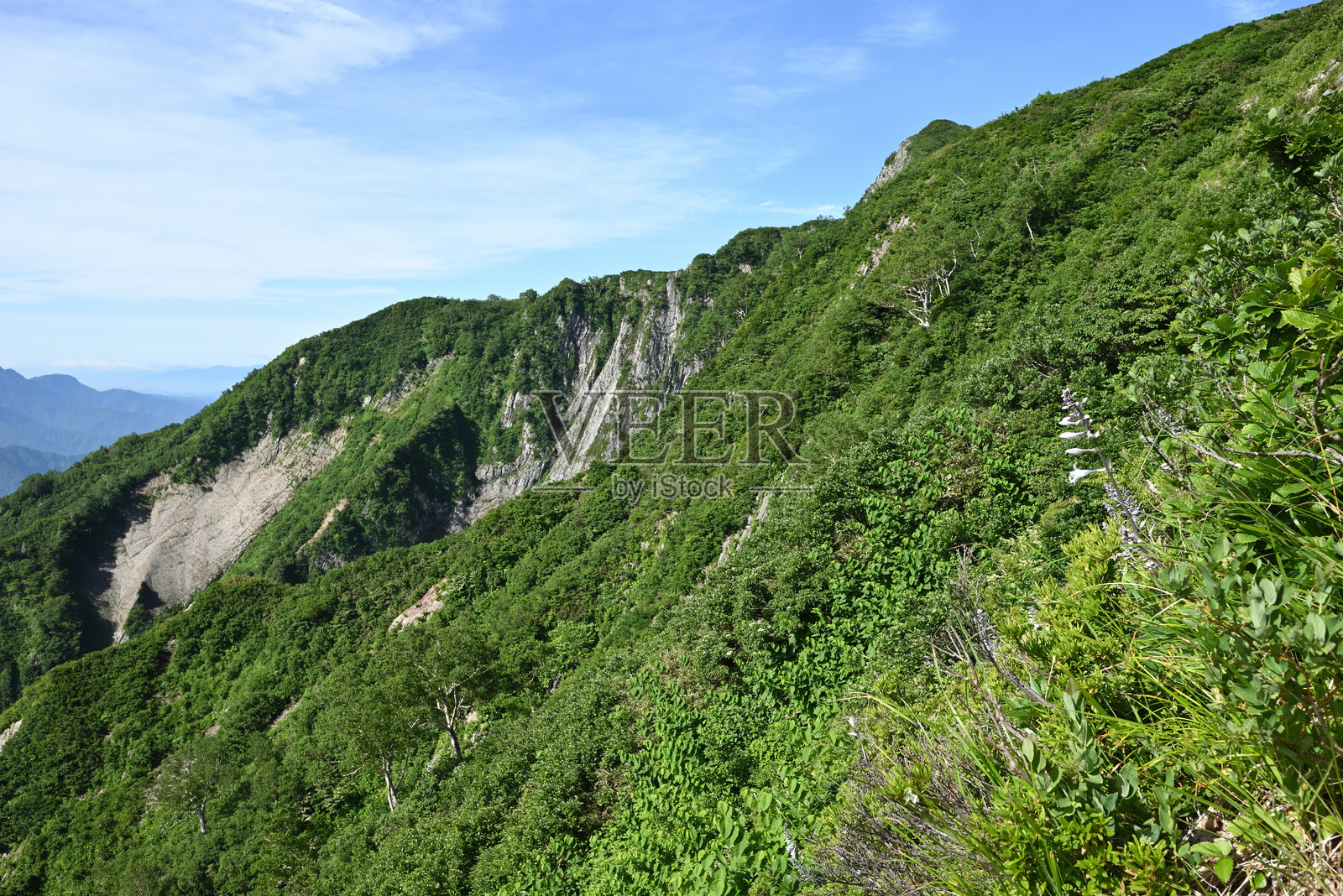 攀登日本新潟的天神岳照片摄影图片
