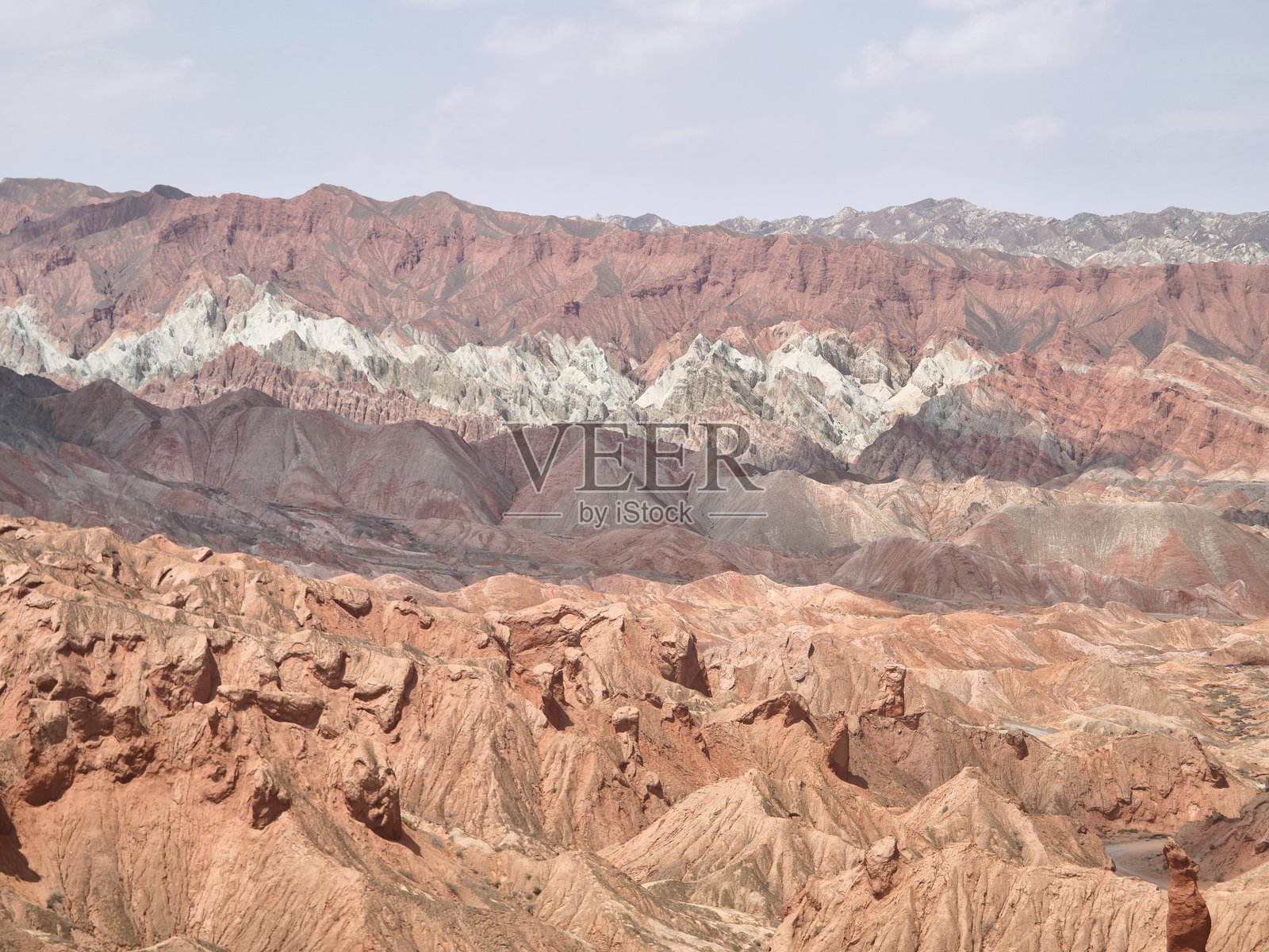 甘肃省玉门魔鬼山地质公园的鸟瞰图照片摄影图片