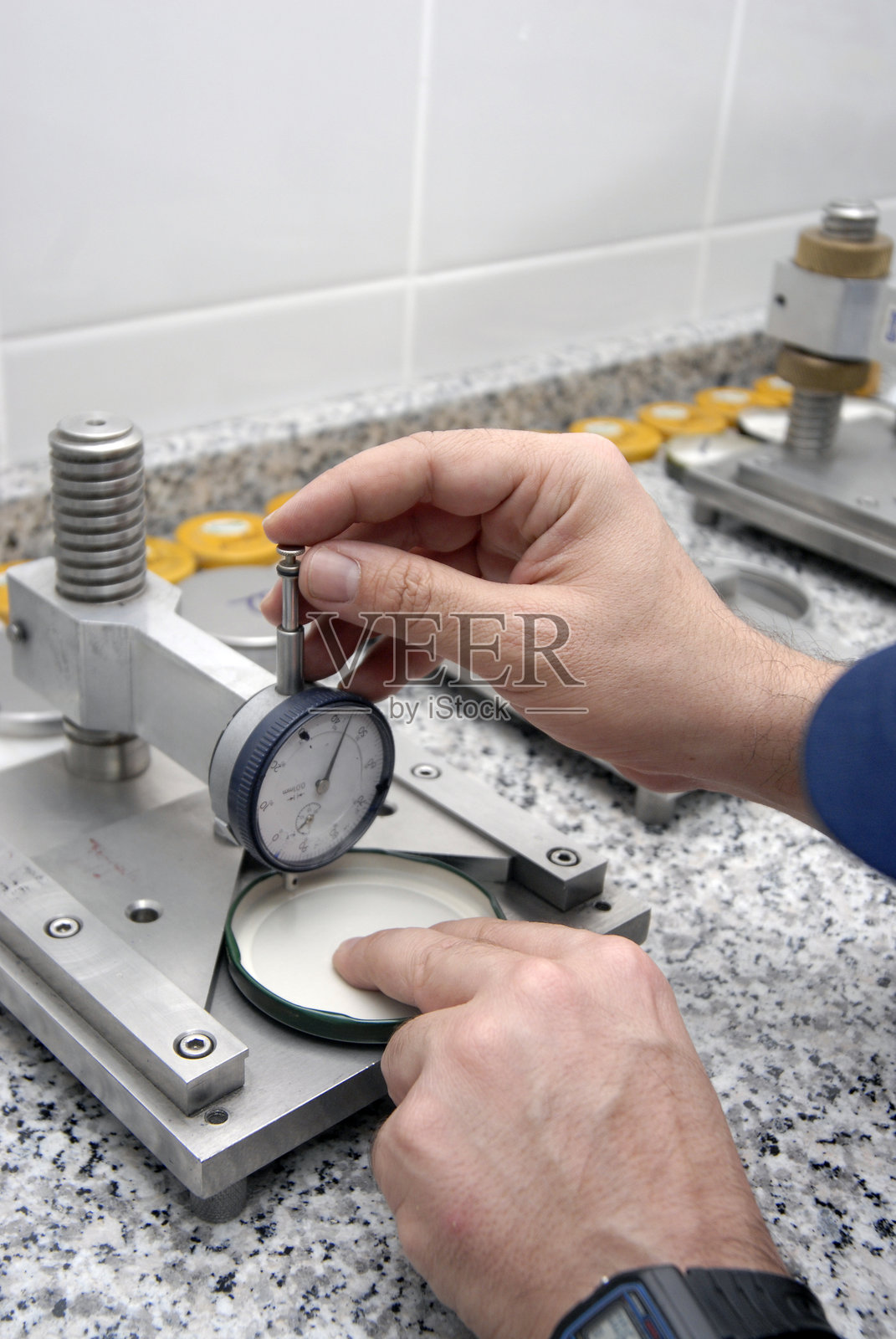 罐盖制造照片摄影图片