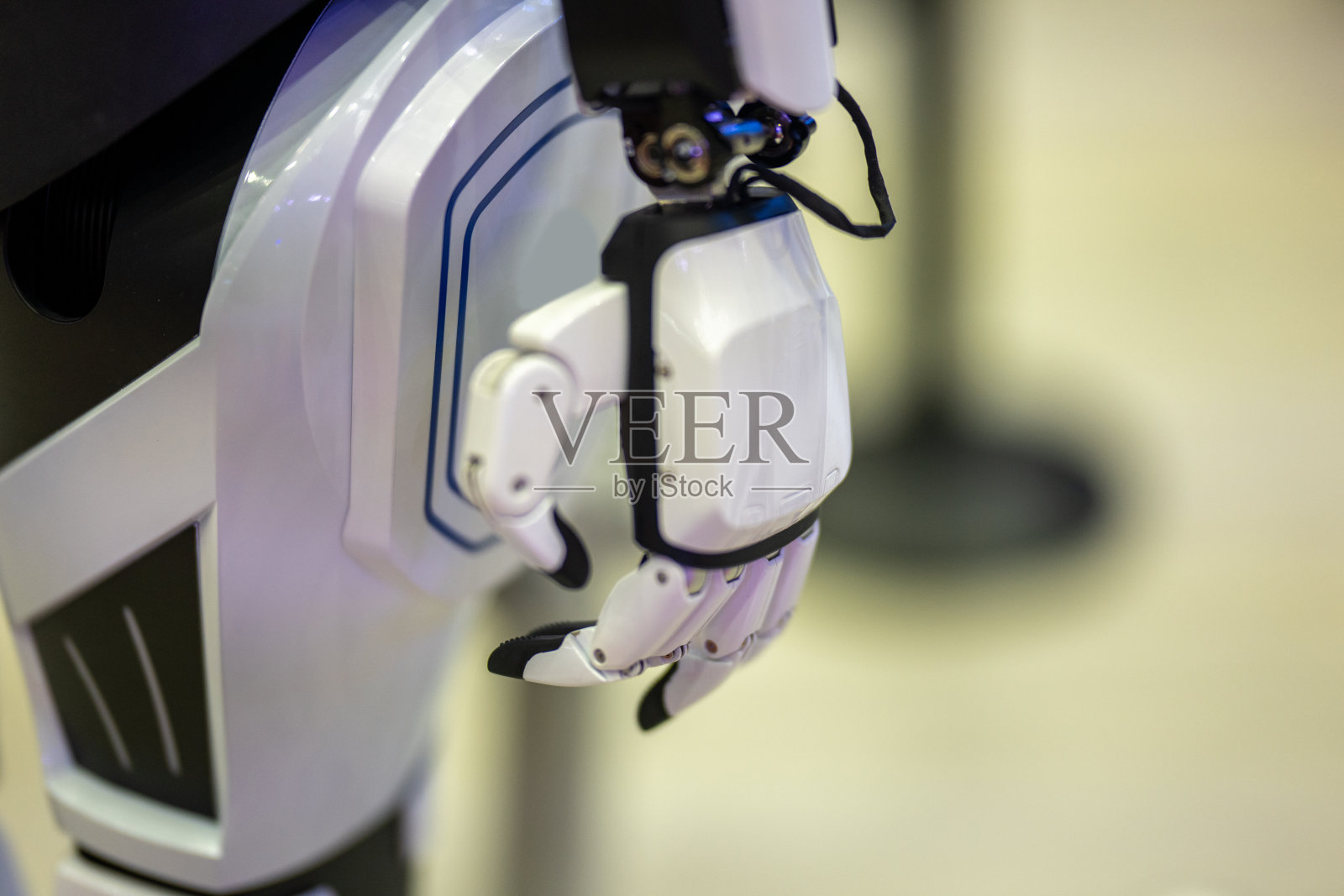 机器人或半机械手的特写，处于开放状态照片摄影图片