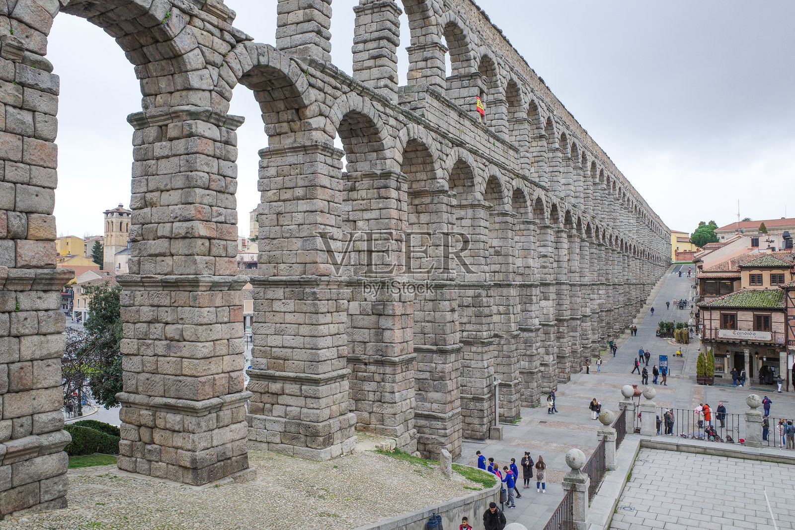 西班牙卡斯蒂利亚-莱昂的塞哥维亚罗马水道桥照片摄影图片