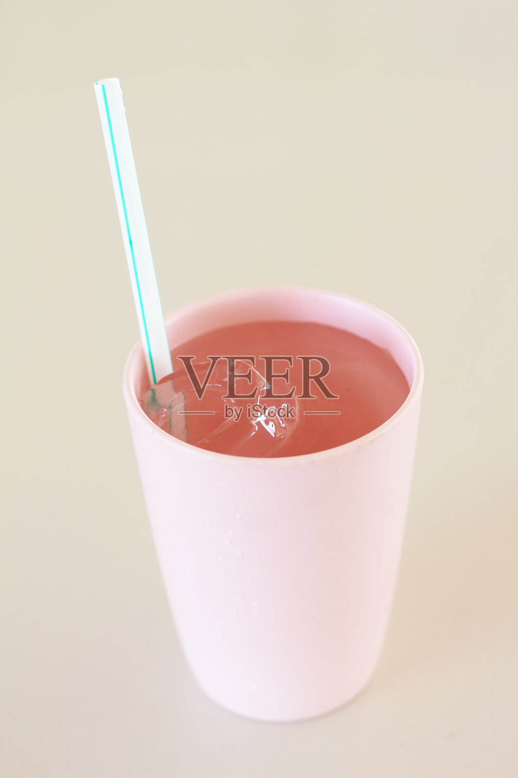 一杯水照片摄影图片