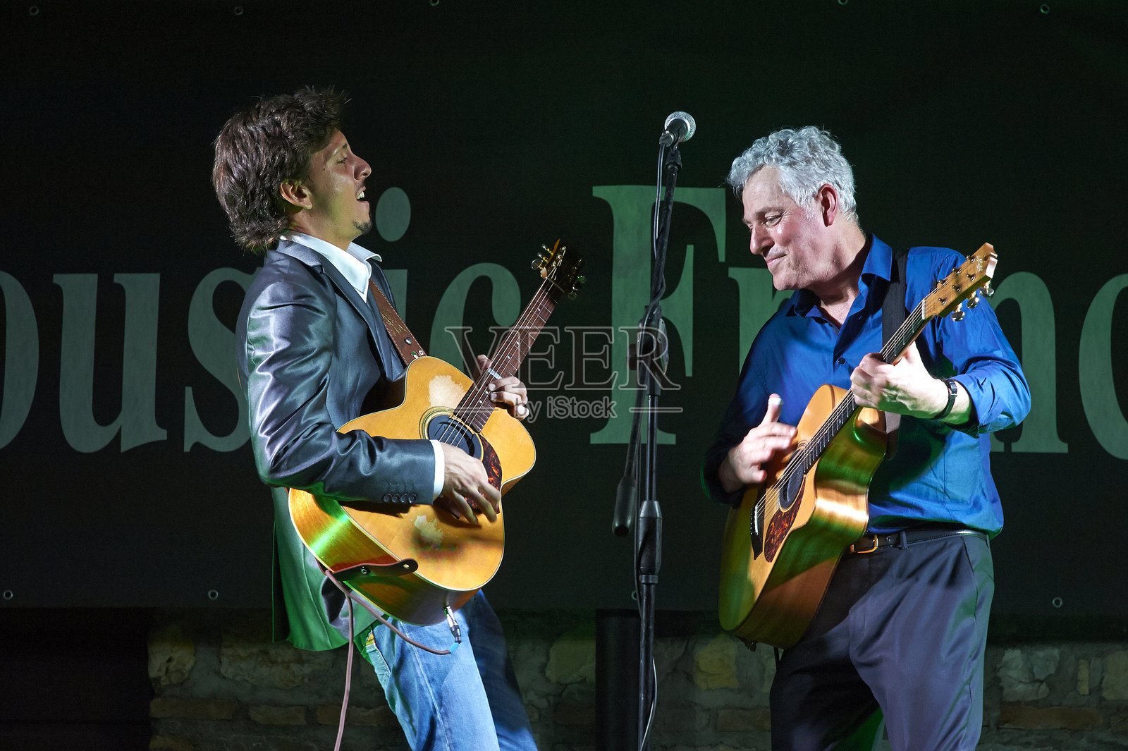 迈克尔·菲克斯和安德烈亚·瓦莱里照片摄影图片