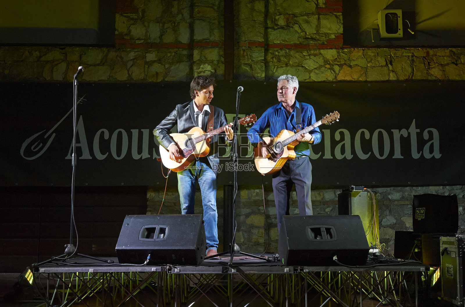 迈克尔·菲克斯和安德烈亚·瓦莱里照片摄影图片