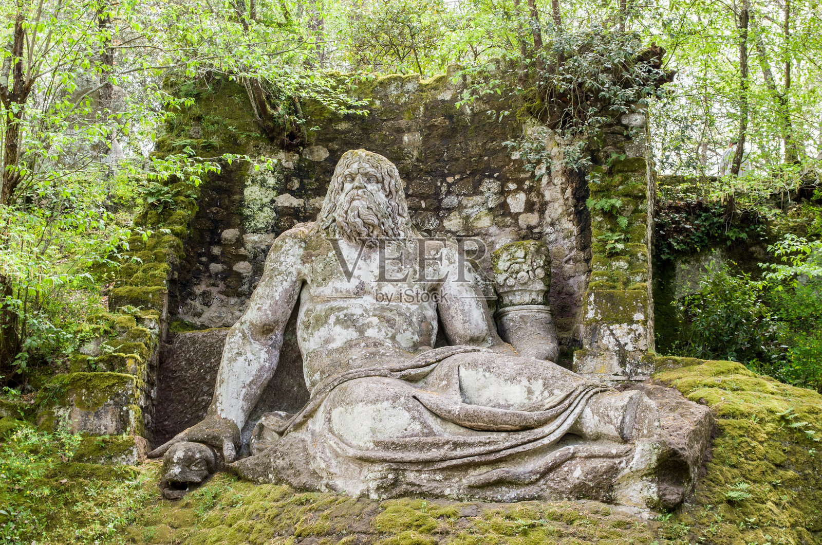博马尔佐花园中的海王星雕像 - 拉齐奥 - 意大利旅行照片摄影图片