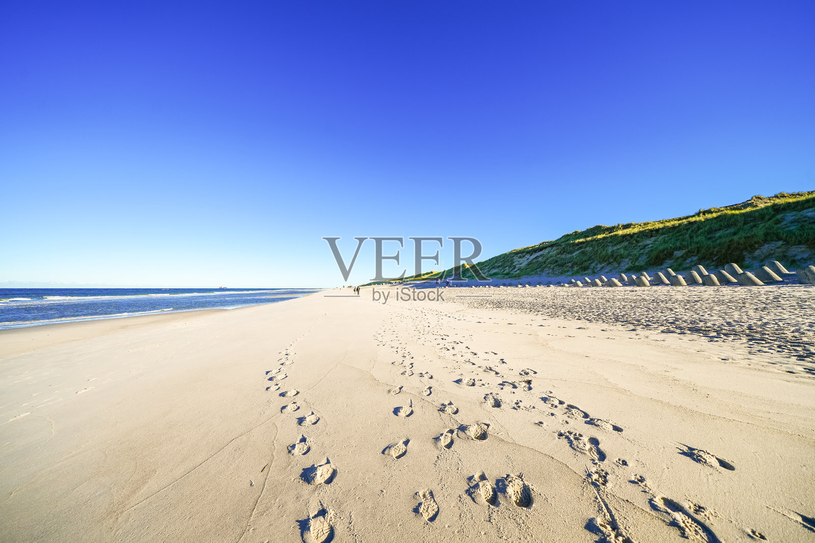 西尔特岛霍尔努姆附近的西海滩风景。北海海岸的沙丘景观。照片摄影图片