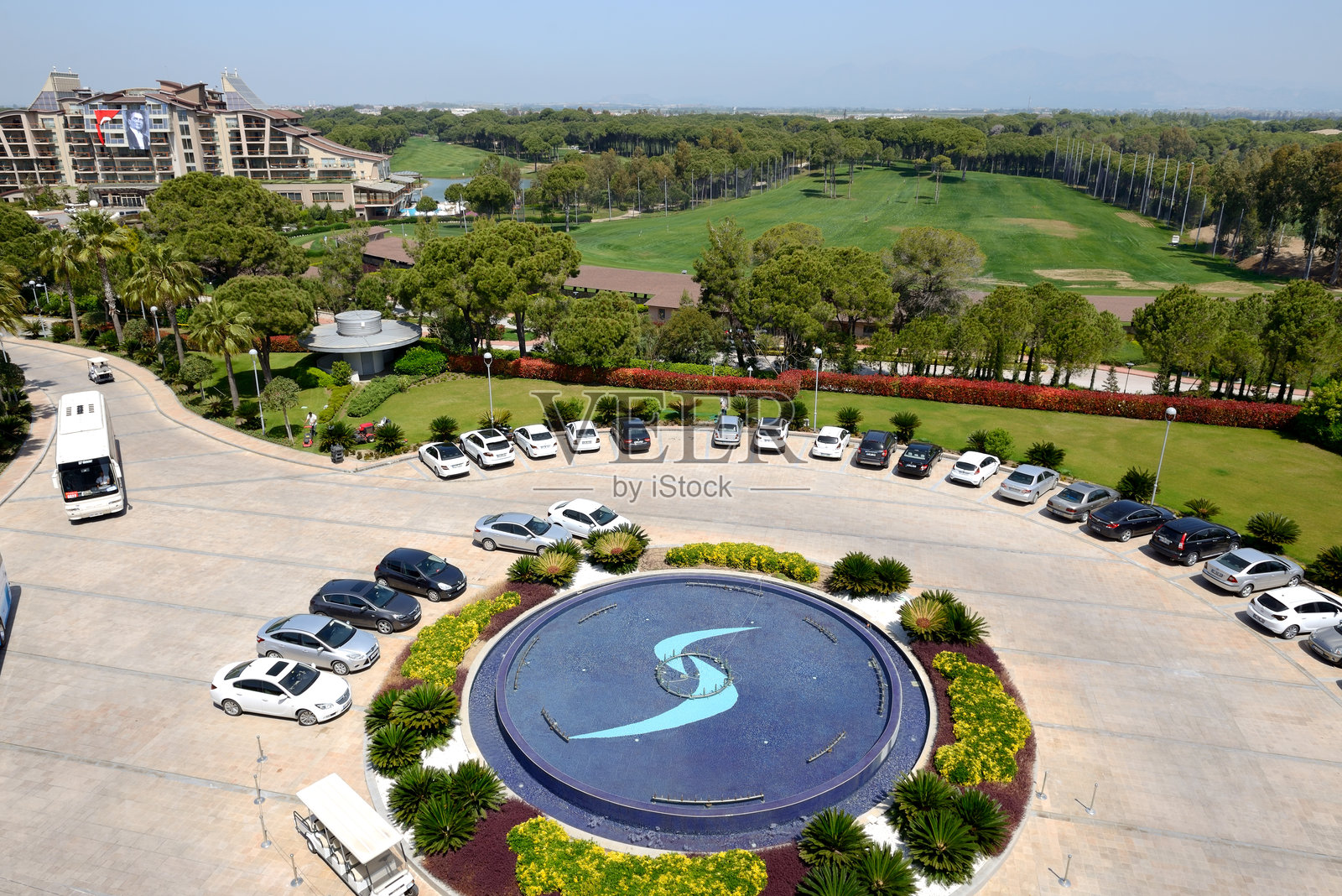 卡丽斯塔豪华度假村附近的停车场照片摄影图片