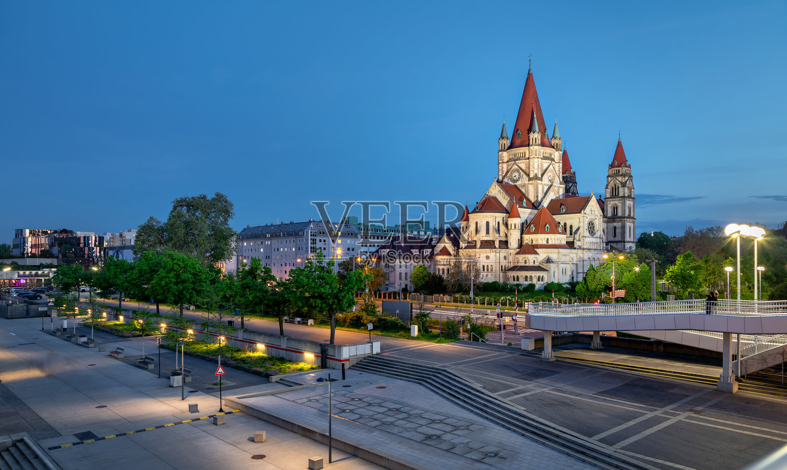 维也纳的阿西西圣弗朗西斯教堂照片摄影图片