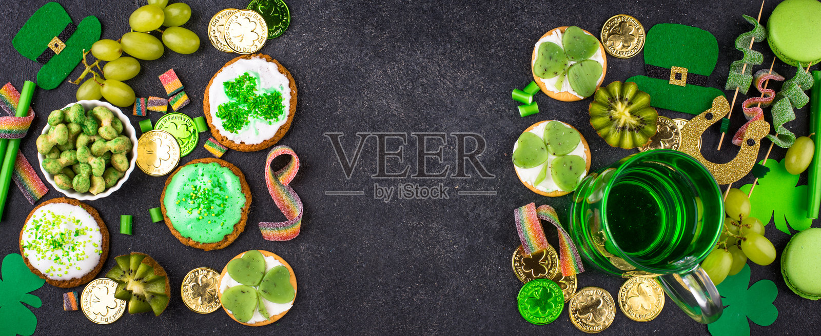 圣帕特里克节派对食物、绿色啤酒和三叶草照片摄影图片