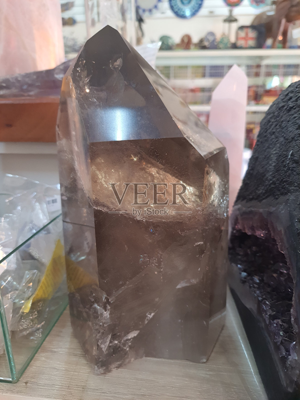 烟水晶。照片摄影图片