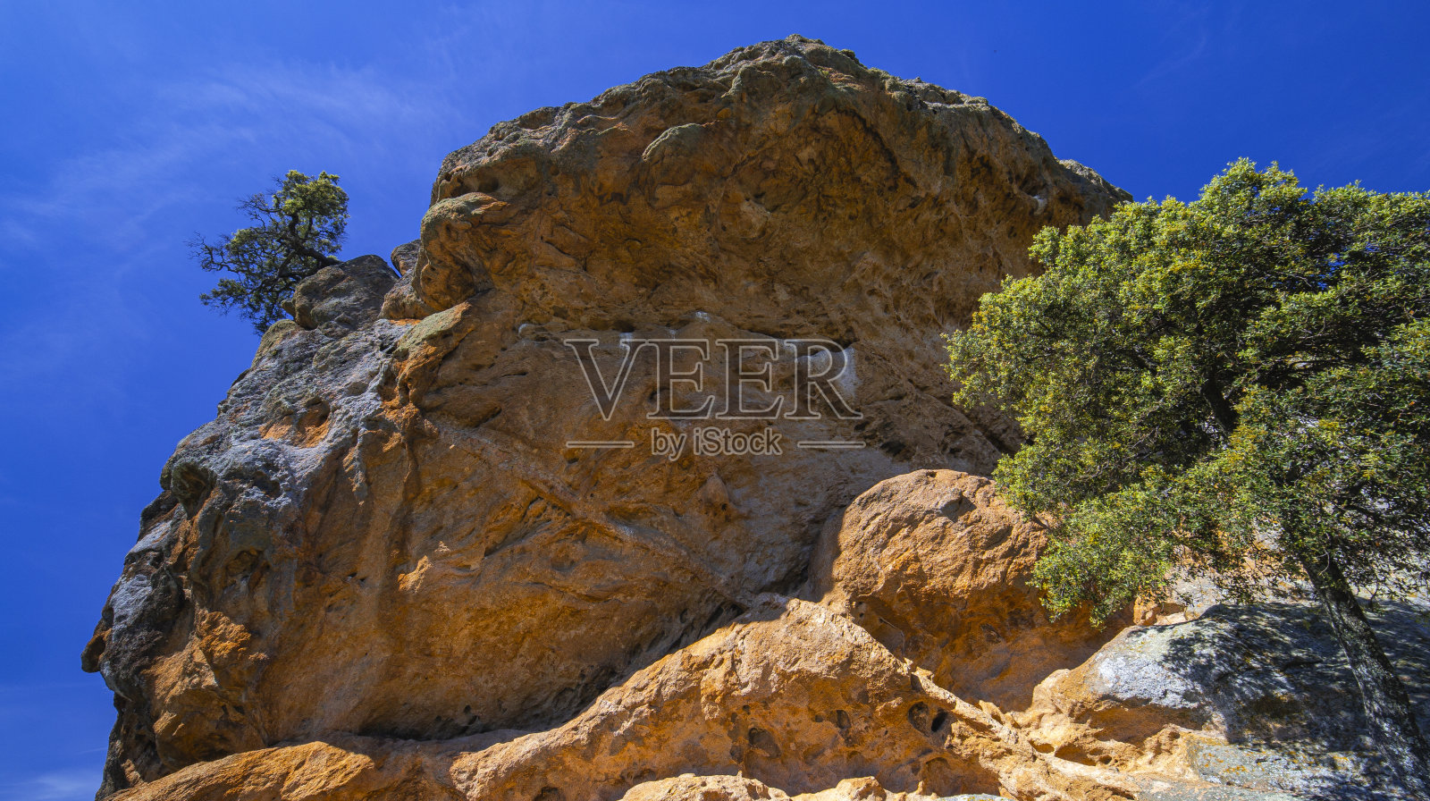 拉佩尼亚戈尔达岛山，埃皮西尼特岩石，拉佩尼亚村，萨拉曼卡，卡斯蒂利亚和莱昂，西班牙照片摄影图片