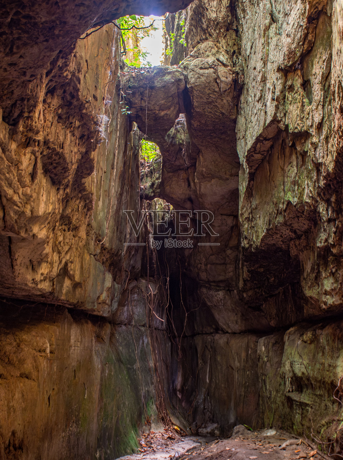 瓜维亚雷的自然岩石峡谷照片摄影图片