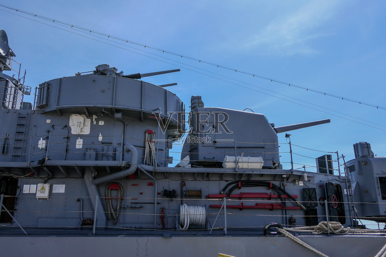 希腊塞萨洛尼基，希腊军舰维洛斯D16，或USS Charette DD581照片摄影图片