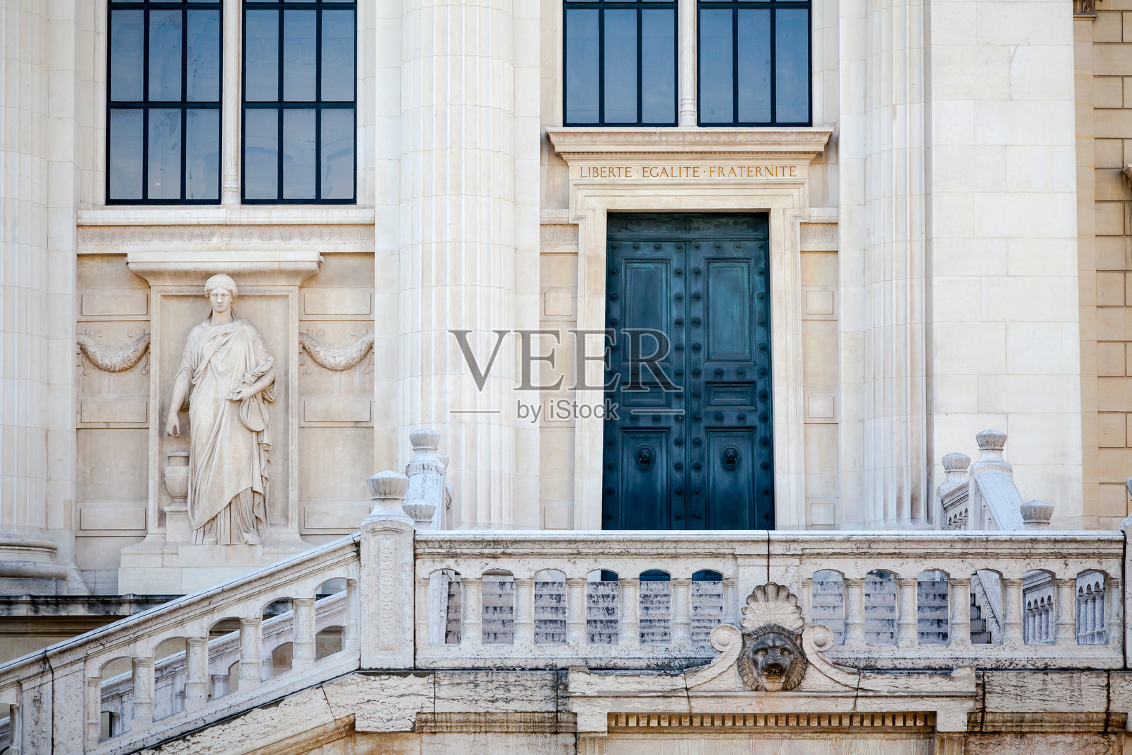 司法宫 - 自由 平等 兄弟情谊照片摄影图片