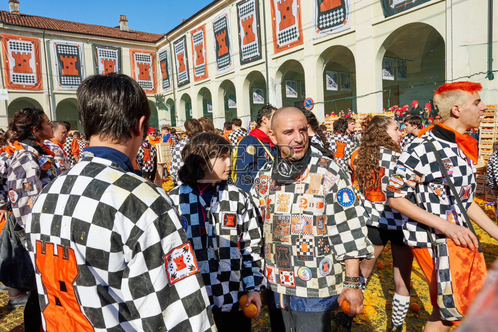 战斗间隙的休息照片摄影图片