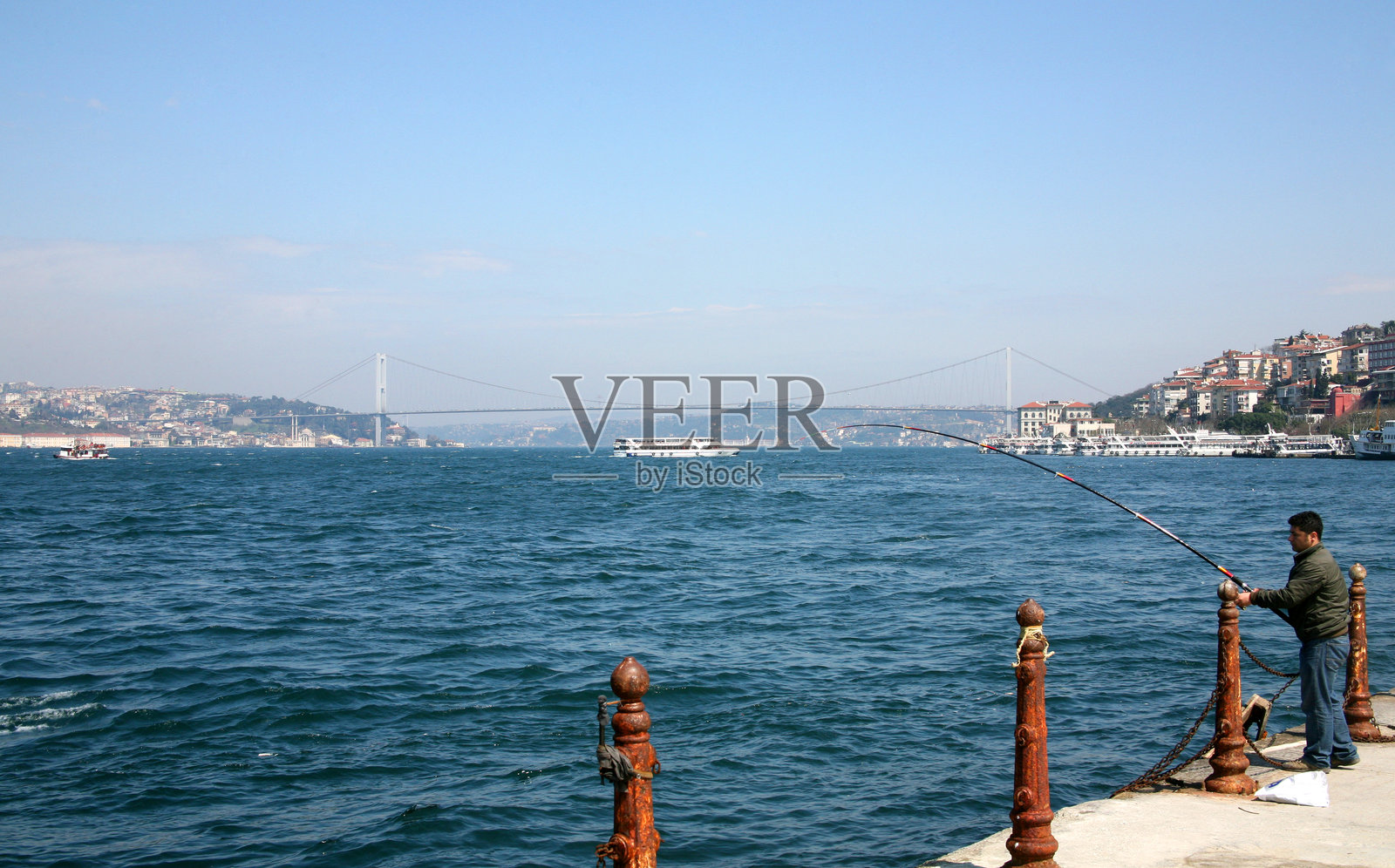 博斯普鲁斯海峡的景色照片摄影图片