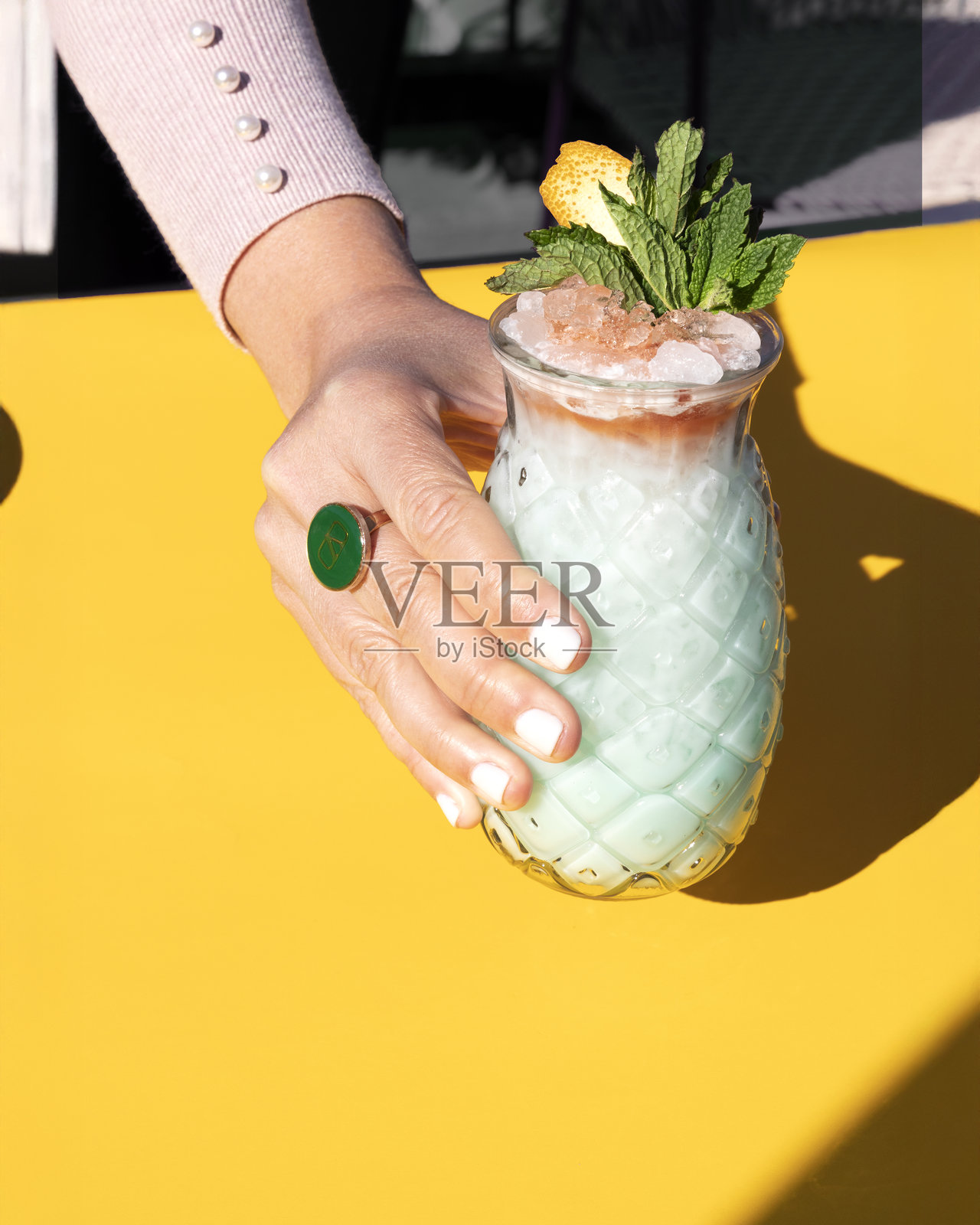 热带鸡尾酒照片摄影图片