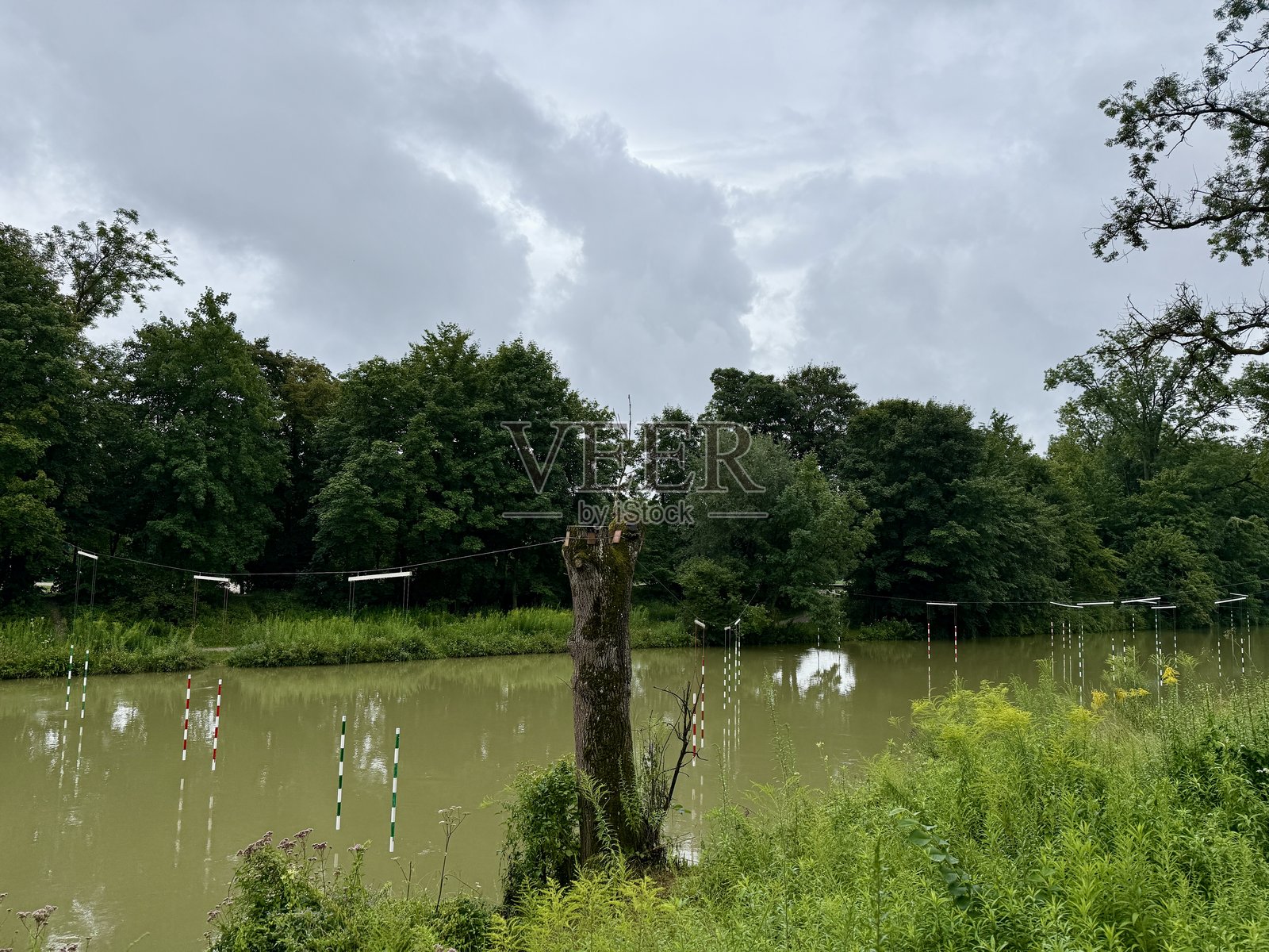 洪水照片摄影图片