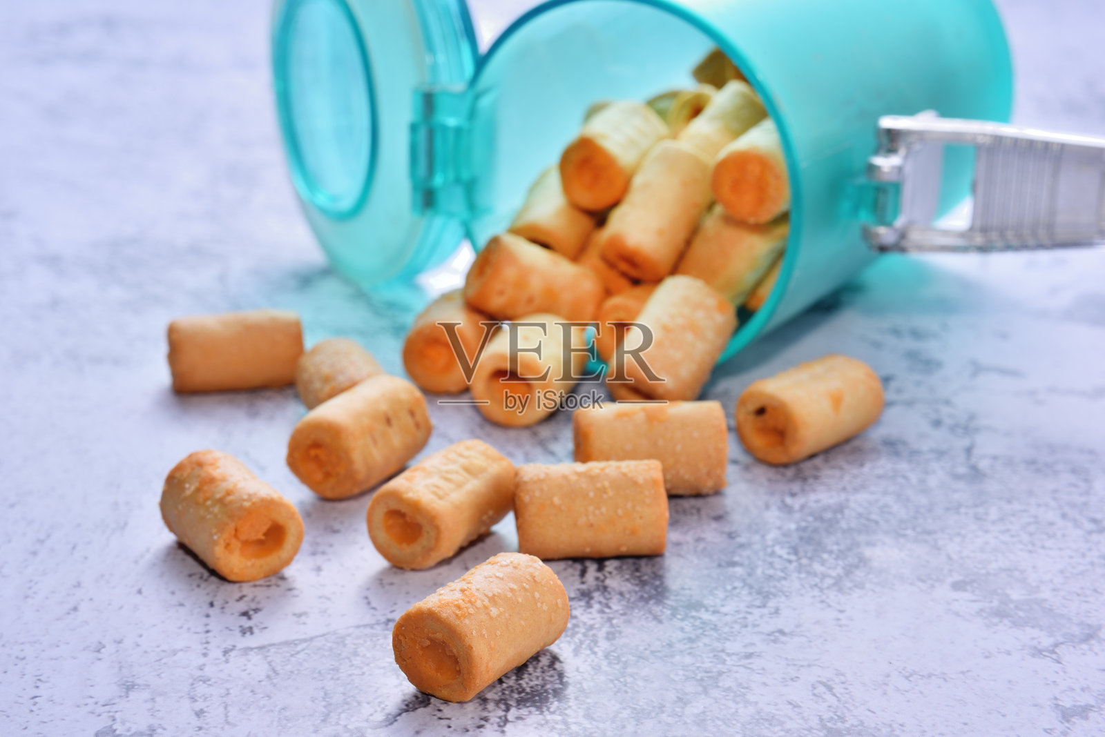 酥脆的饼干卷照片摄影图片