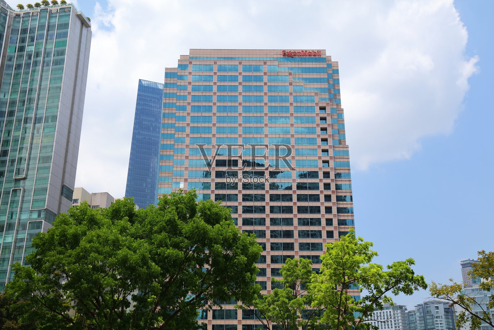 马来西亚埃克森美孚石油公司照片摄影图片