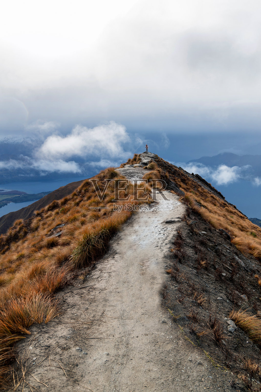 罗伊峰观景台在阴云密布的冬日照片摄影图片
