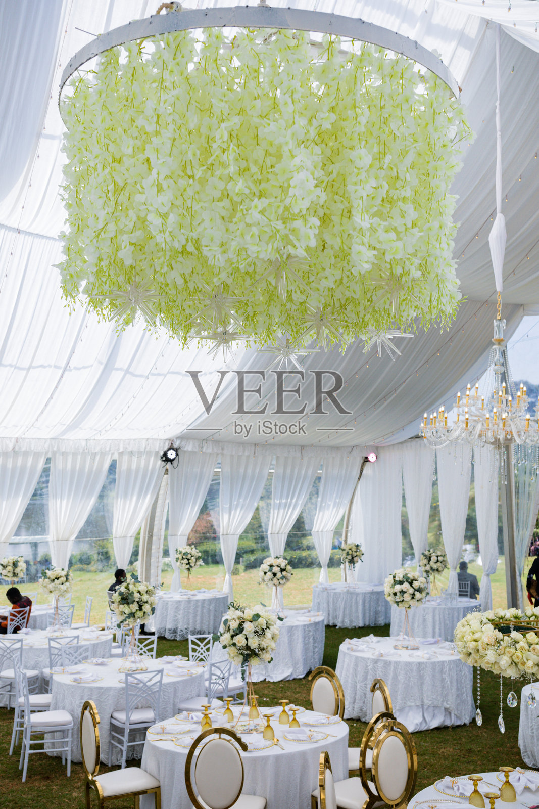 肯尼亚婚礼节庆装饰花卉帐篷接待设置户外场地天堂花园基布县公路中部省肯尼亚东非照片摄影图片