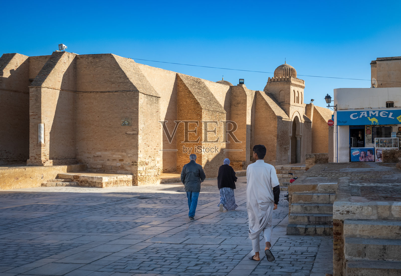 凯鲁万大清真寺的宣礼塔,凯鲁万,突尼斯。照片摄影图片