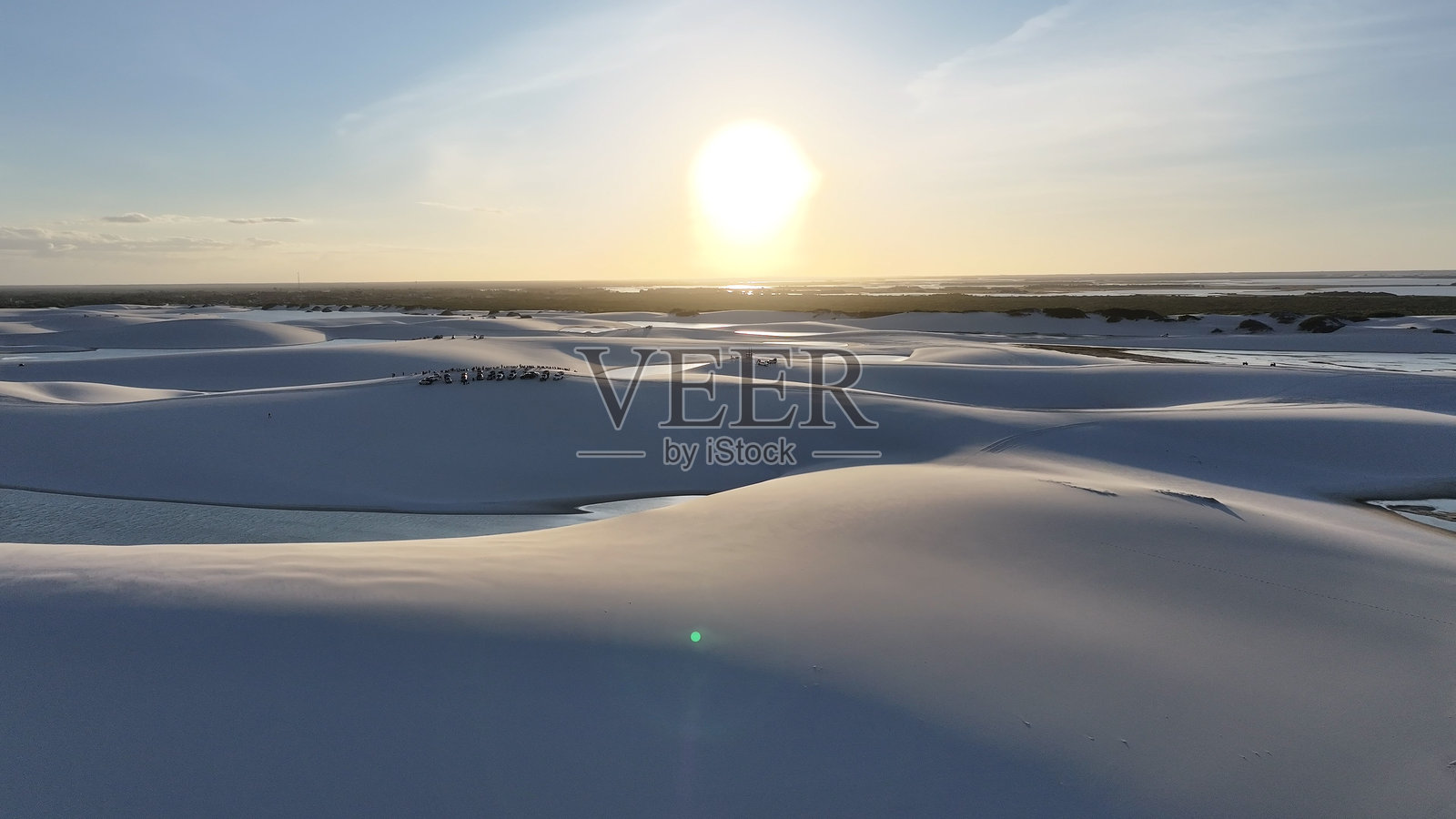 巴西东北部马拉尼昂州圣阿马罗的伦索伊斯马拉涅塞斯。照片摄影图片