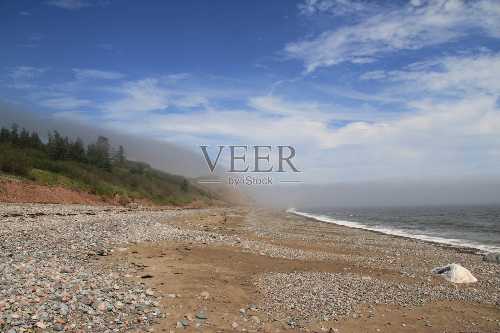 岩石与雾气照片摄影图片