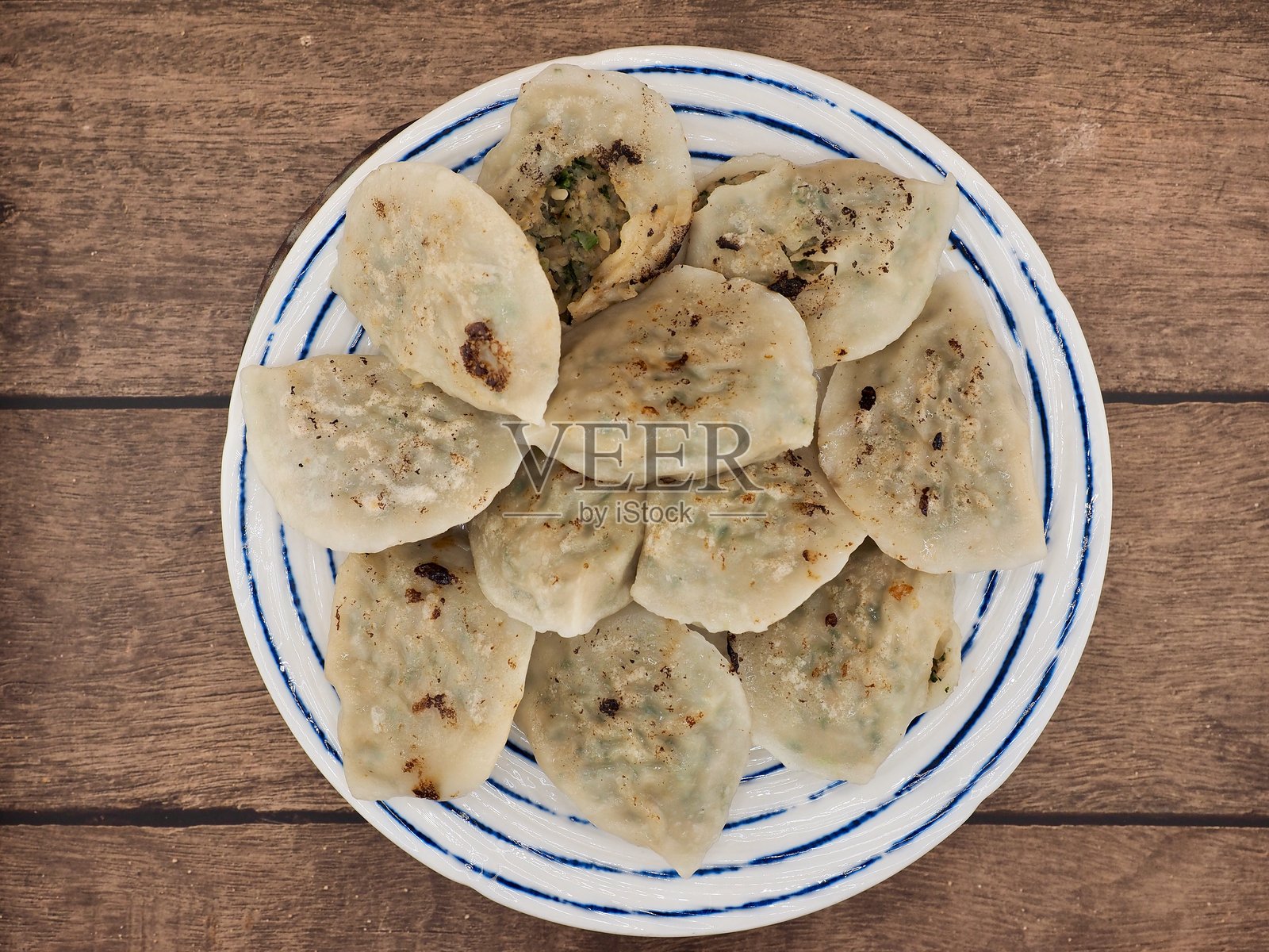 亚洲美食 点心，炸饺子照片摄影图片