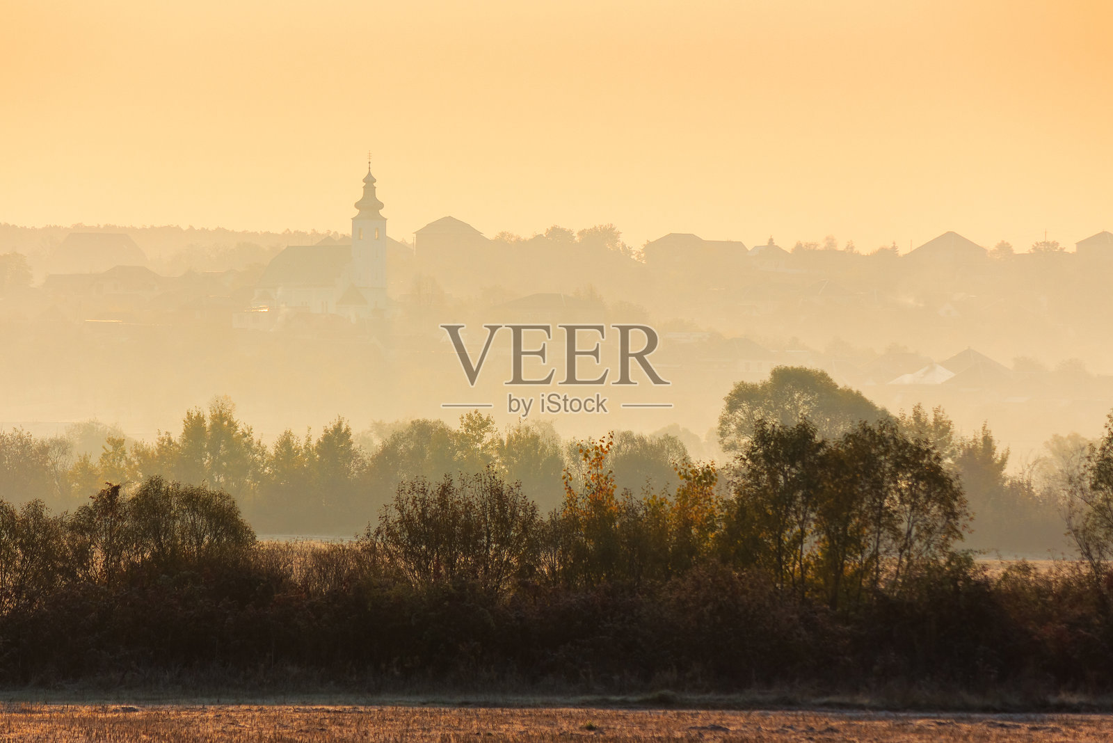 秋晨的乡村风景照片摄影图片