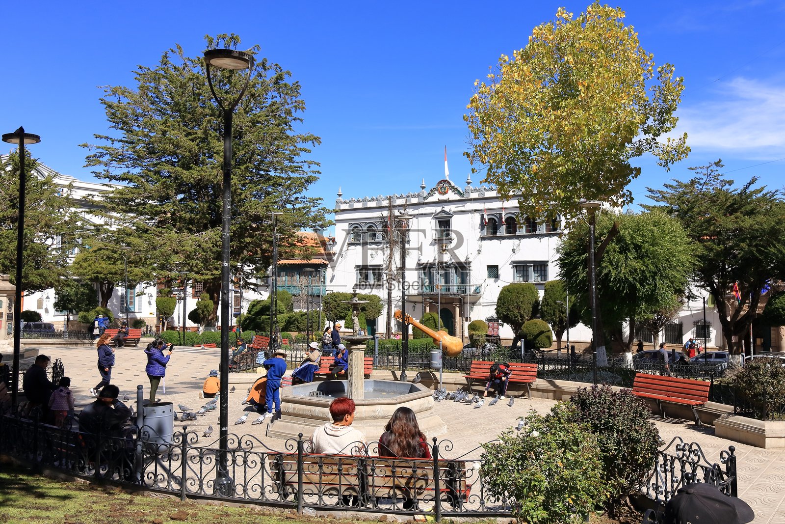 玻利维亚波托西的“11月10日广场”照片摄影图片