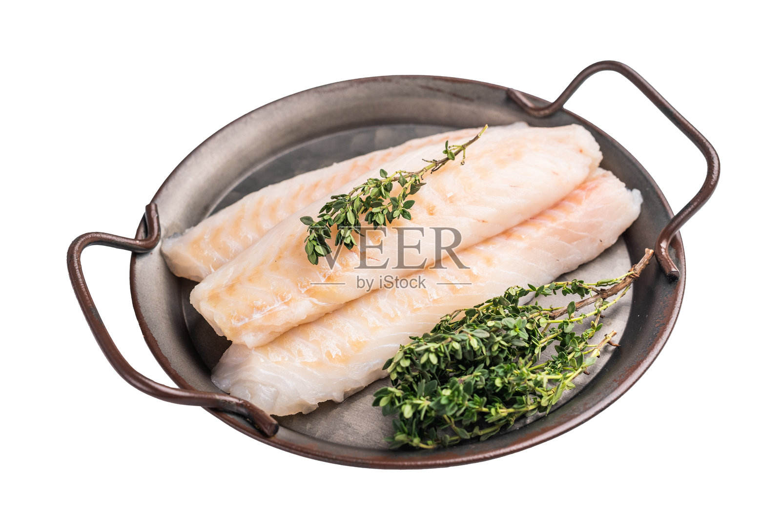 生的鳕鱼里脊鱼片，准备在白色背景的钢盘中烹饪照片摄影图片
