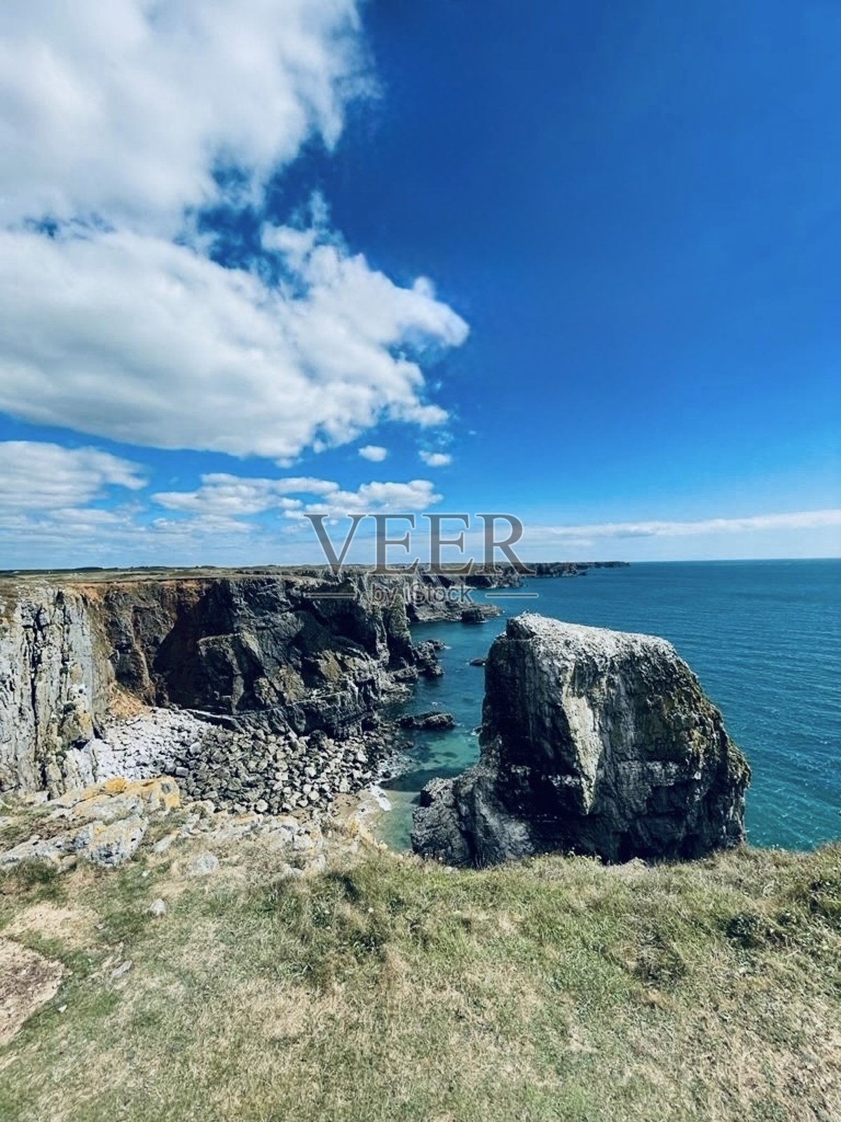 彭布罗克郡海岸小径埃勒古堆石照片摄影图片