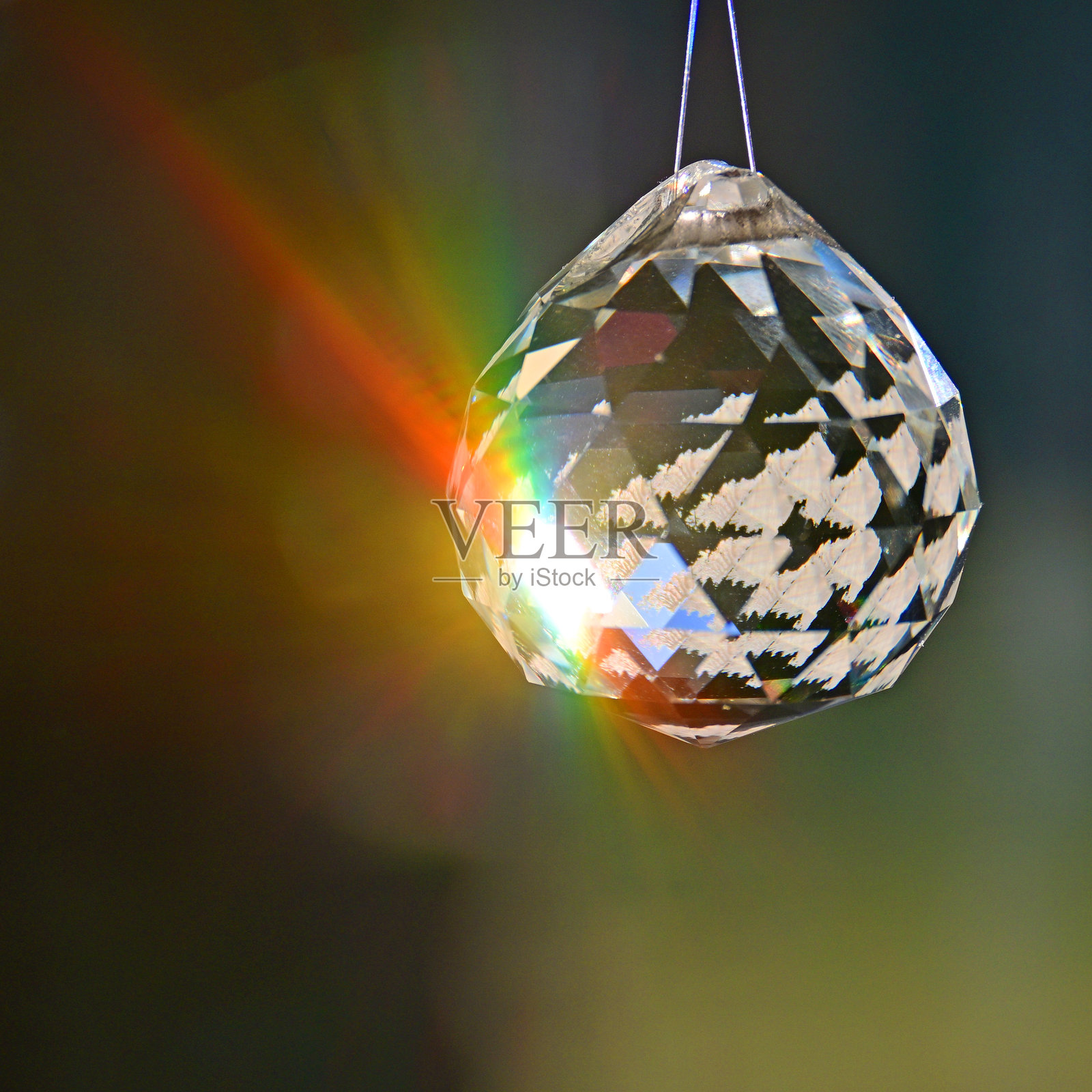 阳光下的切割玻璃照片摄影图片