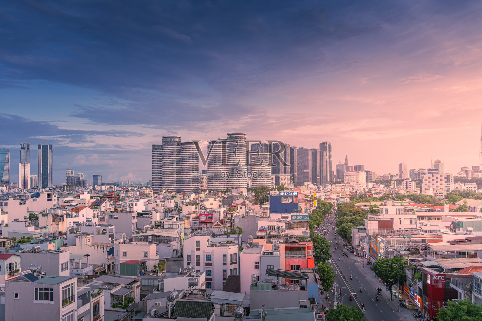 从胡志明市中央商务区俯瞰的越南西贡全景图照片摄影图片