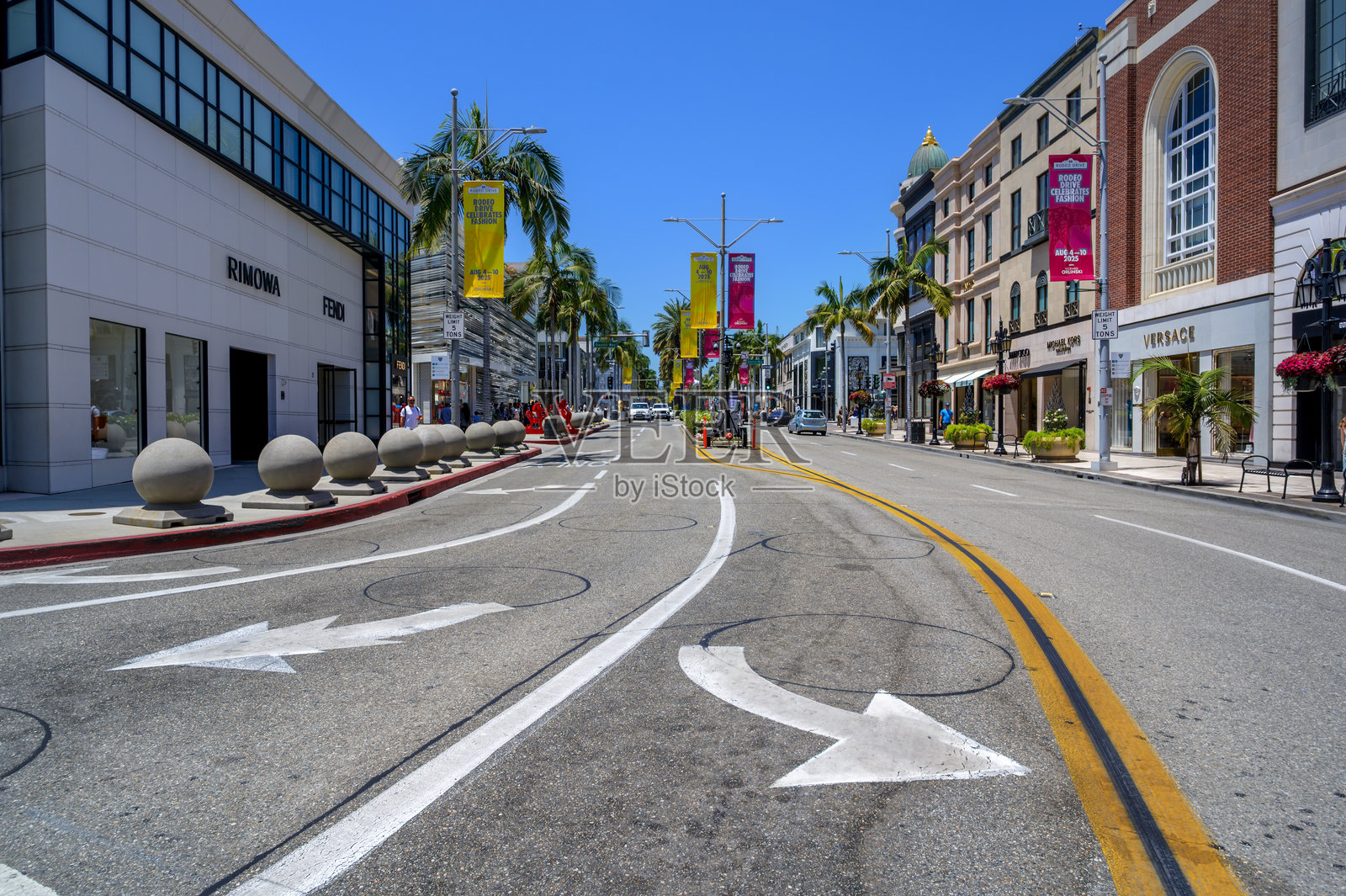 加州比佛利山庄的罗迪欧大道奢华购物街照片摄影图片