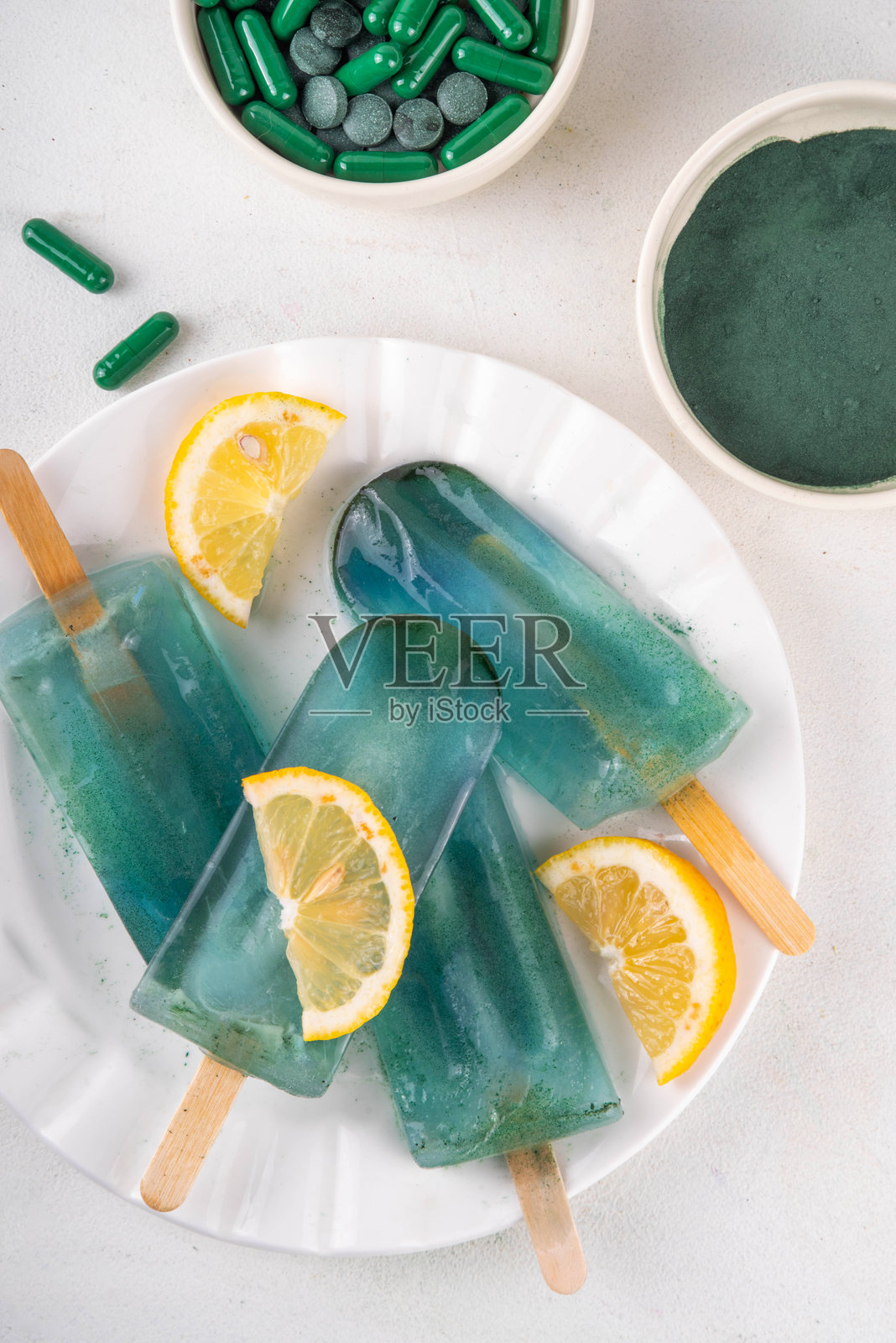 冷冻螺旋藻水冰棒照片摄影图片