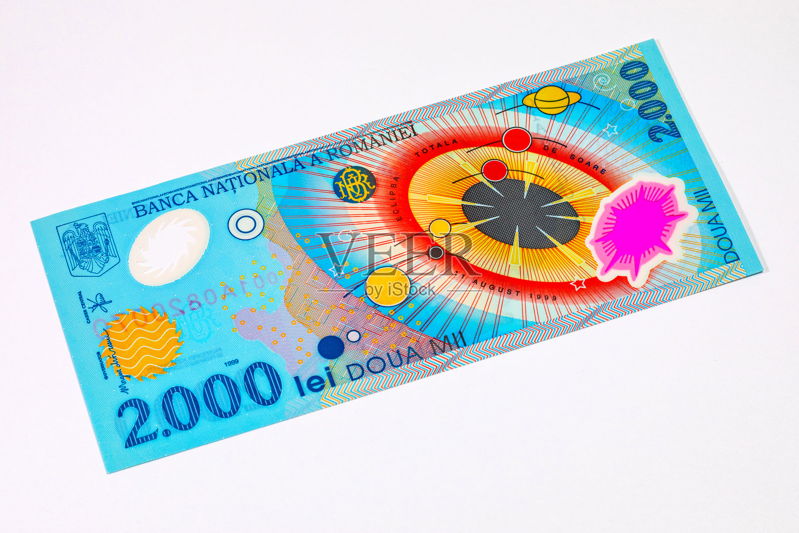 2000年罗马尼亚列伊，1999年简化版太阳系和日食。罗马尼亚和欧洲的聚合物货币。照片摄影图片