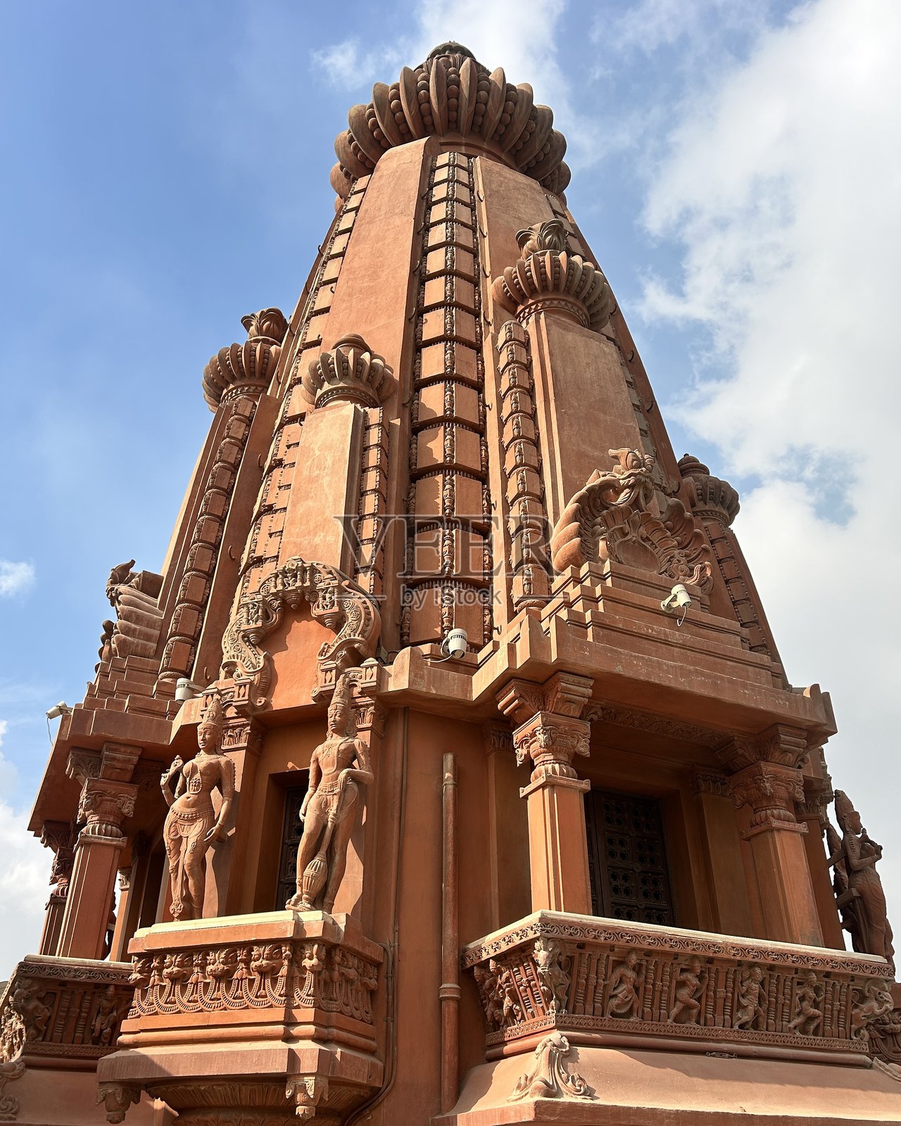 巴伦·恩佩恩宫，也被称为印度宫，是位于埃及开罗市中心东北部的赫利奥波利斯一个独特而历史悠久的豪宅。照片摄影图片