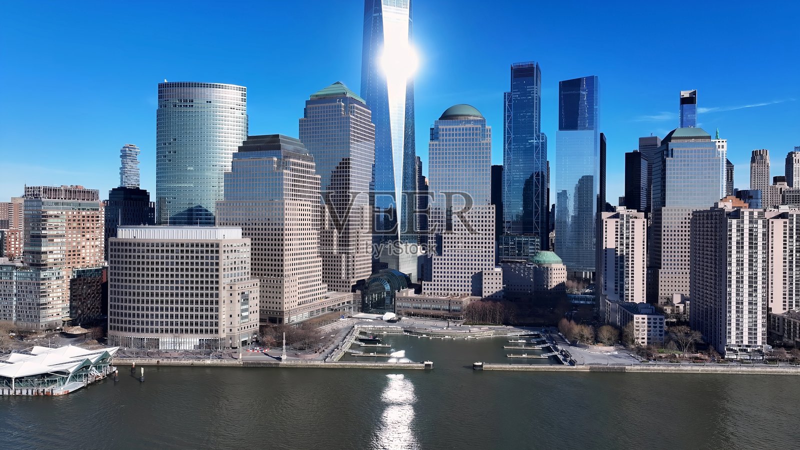 美国纽约曼哈顿的天际线。照片摄影图片