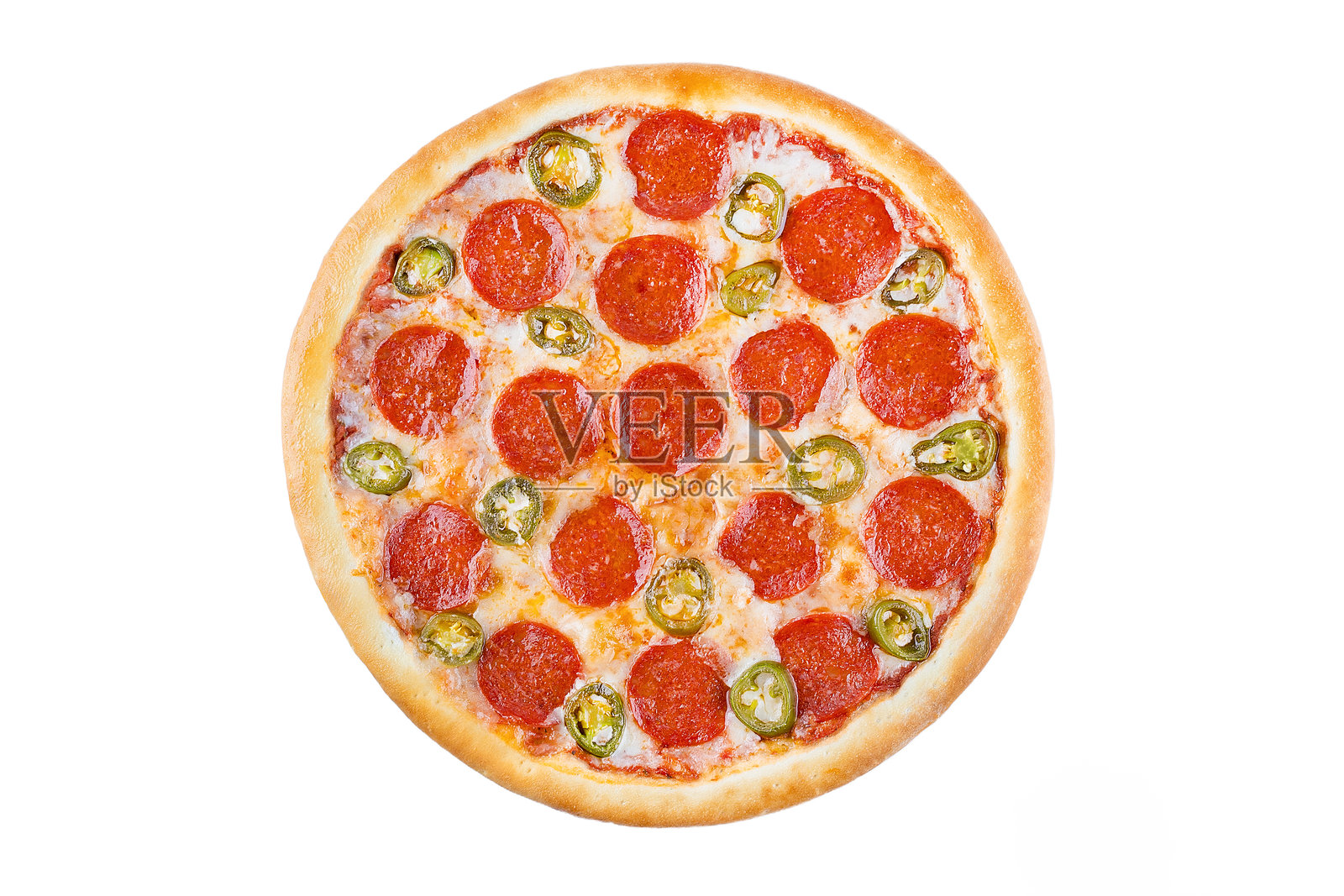 意大利香肠披萨，上面有墨西哥辣椒，背景为白色隔离。照片摄影图片