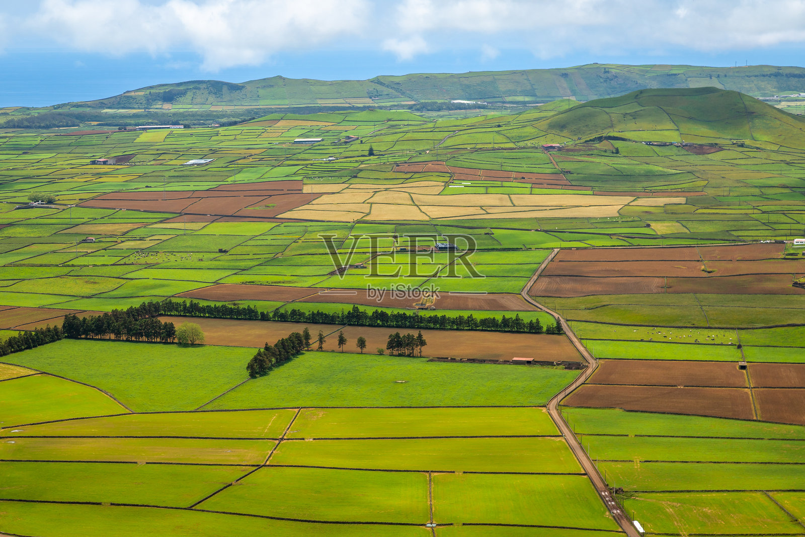 塞拉杜库梅观景台的农田鸟瞰图，亚速尔群岛特塞拉岛，葡萄牙照片摄影图片