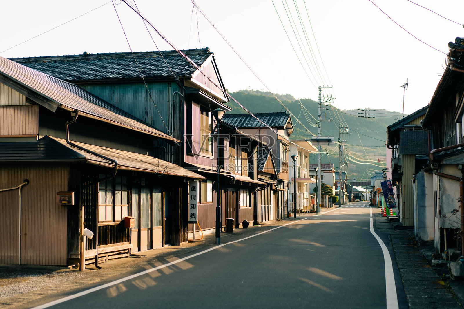 日本高知。2025年8月8日，四万十市的乡村城镇风景照片摄影图片
