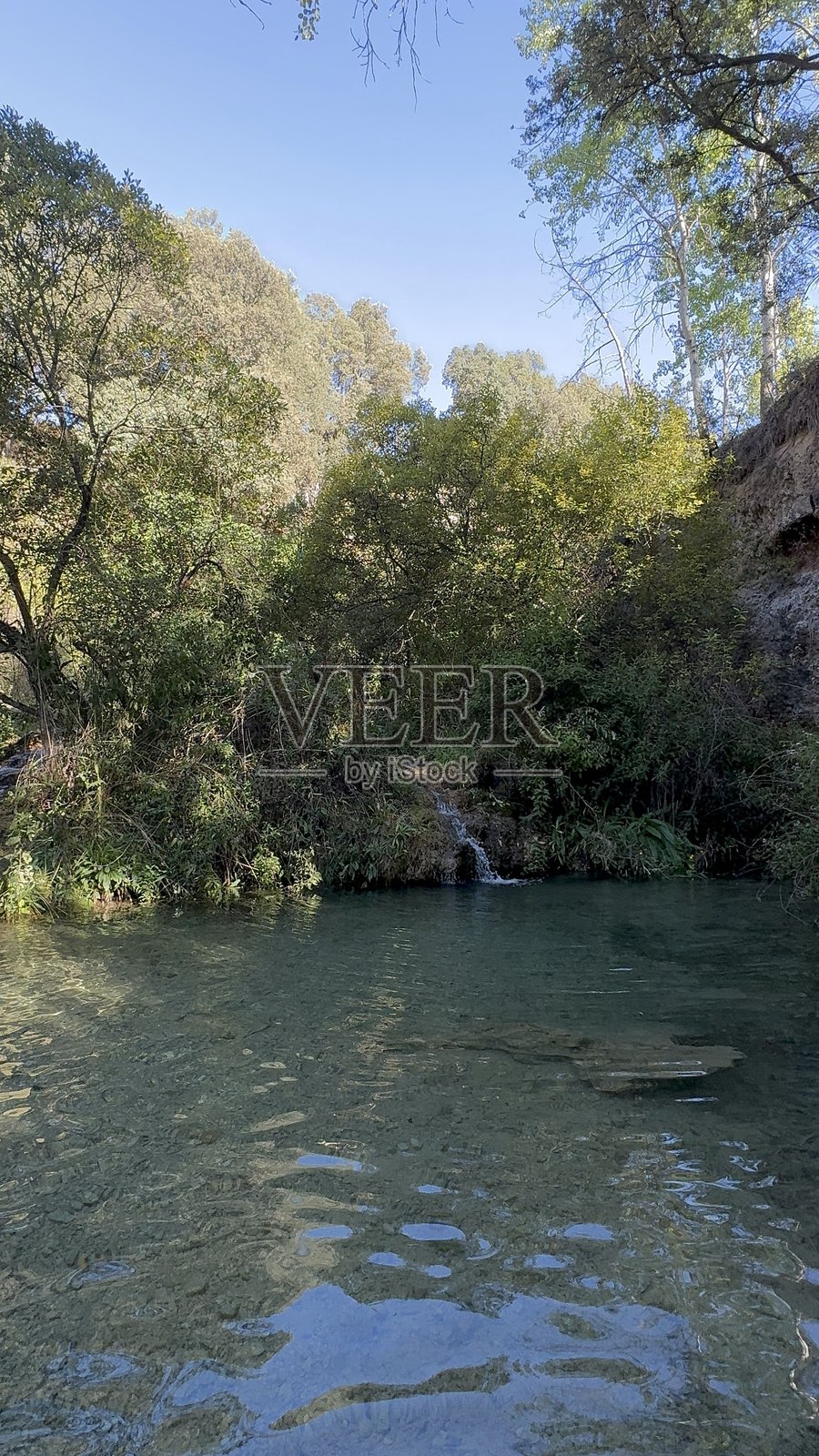 “托尔布劳”和维纳洛波河的源头照片摄影图片