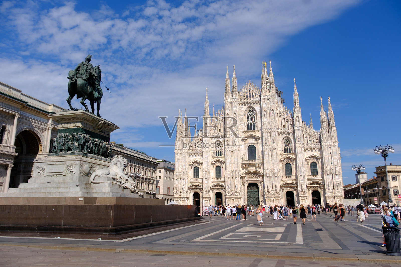 意大利米兰:被称为大教堂广场的广场和大教堂照片摄影图片