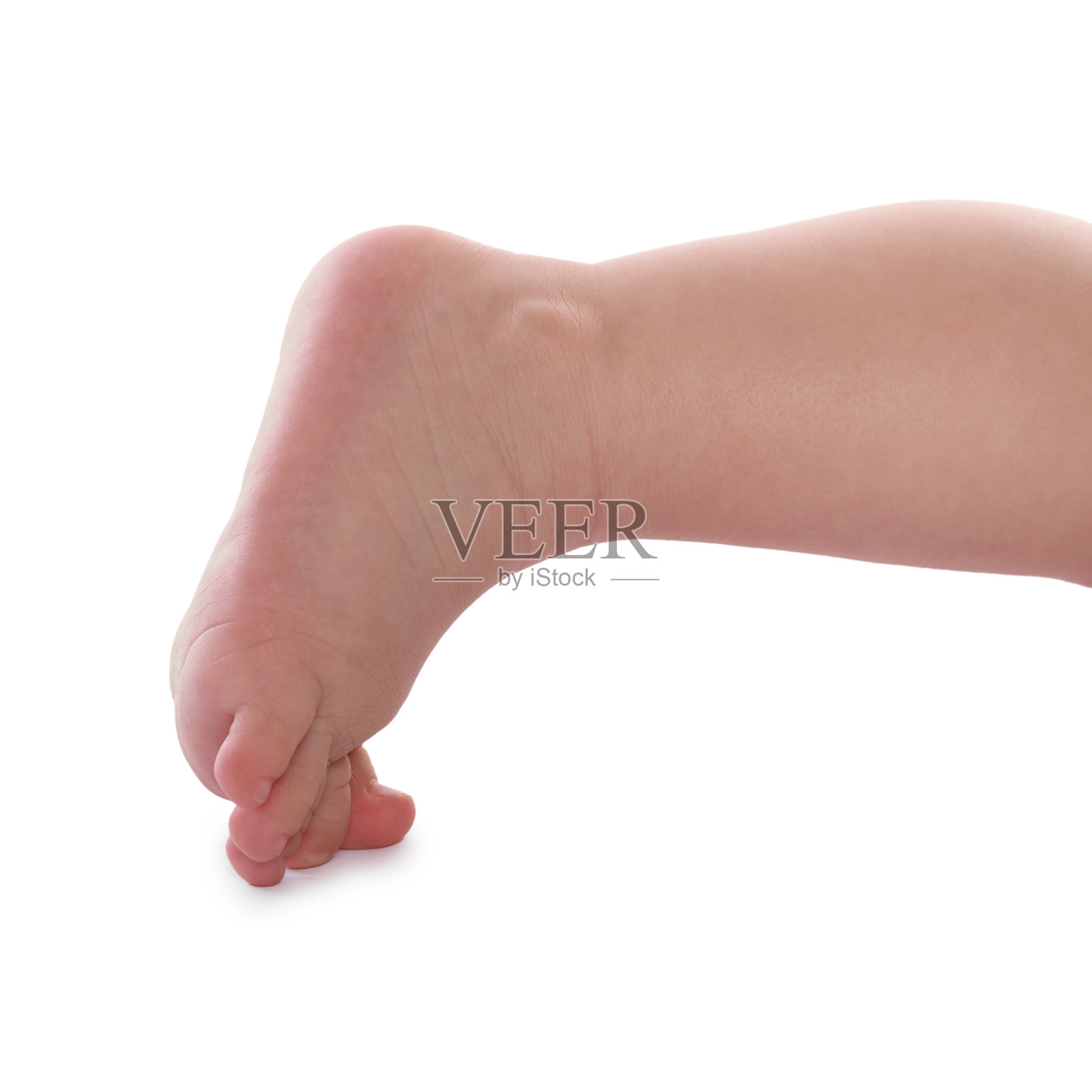 白色背景上的小婴儿特写镜头照片摄影图片